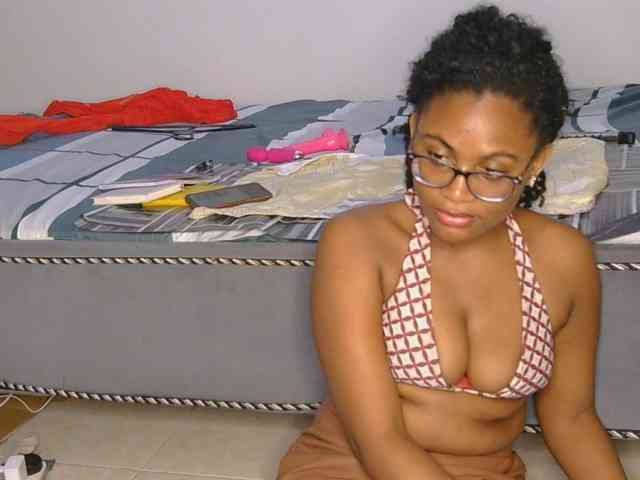 SassyAngels webcam