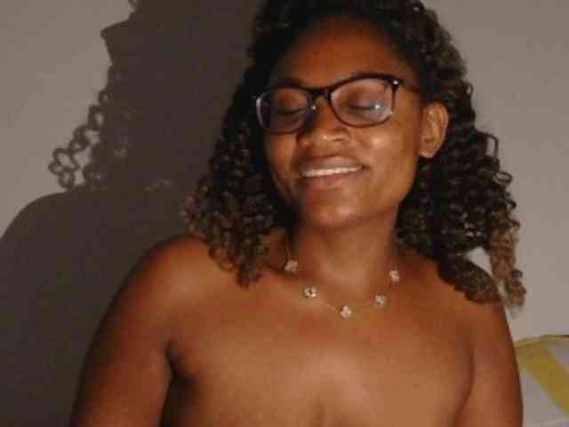 SassyAngels webcam