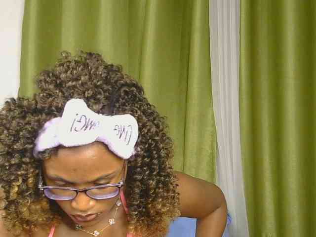 SassyAngels webcam