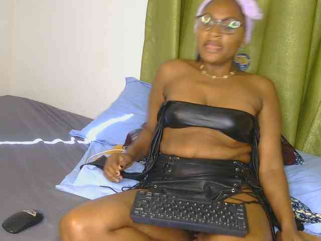 SassyAngels webcam