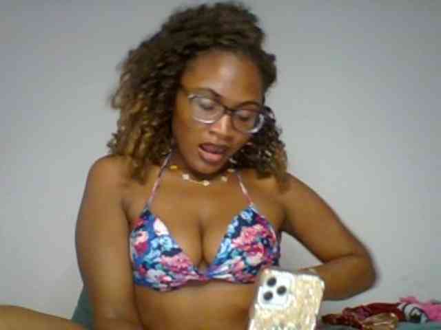 SassyAngels webcam