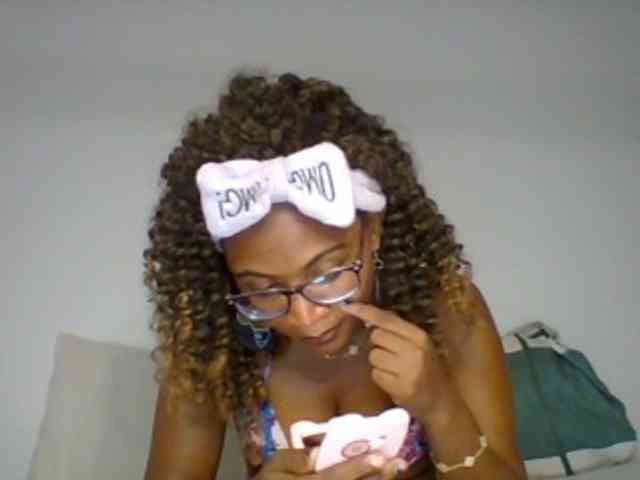 SassyAngels webcam