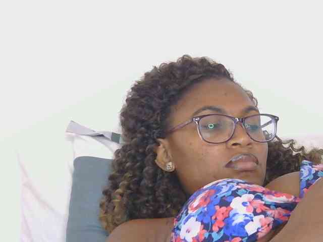 SassyAngels webcam