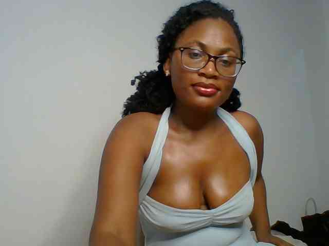 sassyangels's live room