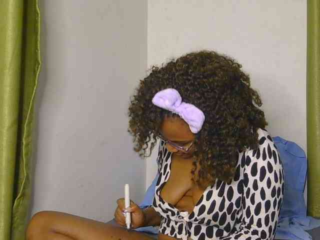 SassyAngels webcam