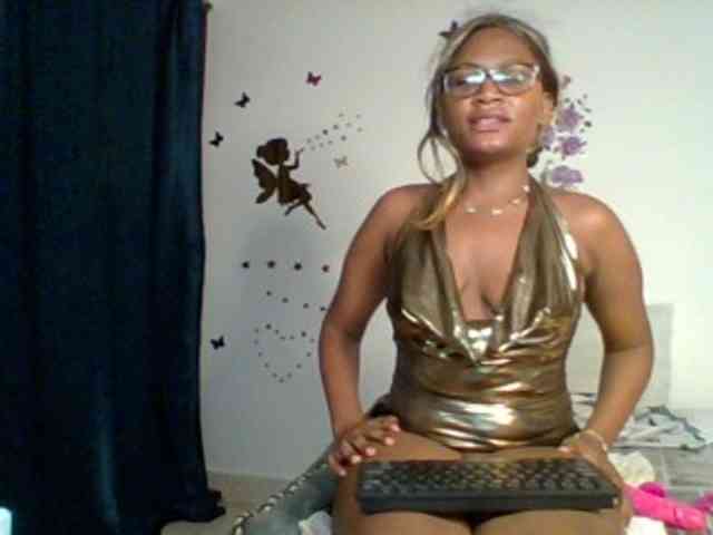 SassyAngels webcam