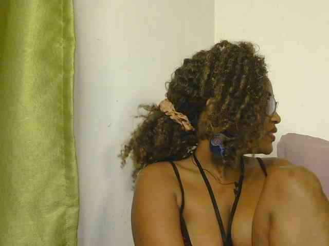 SassyAngels webcam