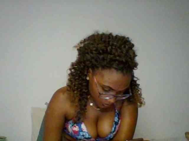 SassyAngels webcam