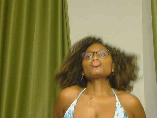 SassyAngels webcam