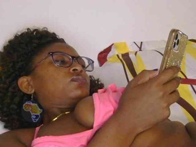 SassyAngels webcam