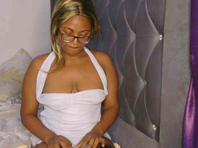 SassyAngels webcam