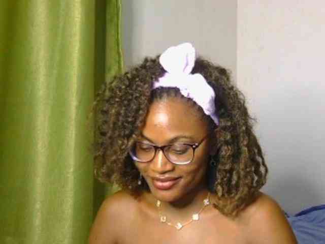 SassyAngels webcam