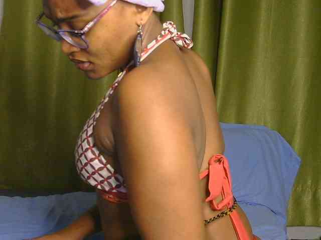 SassyAngels webcam