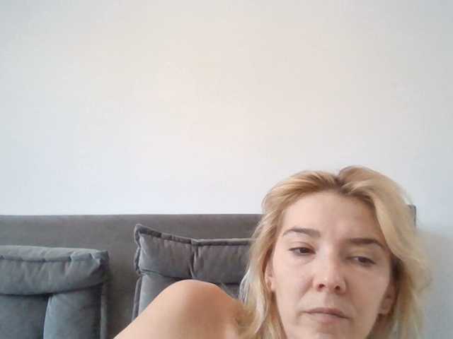 lunasoftangel9 live cam on BongaCams