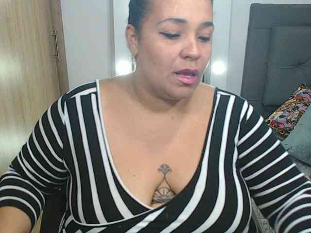 StarlettConnor webcam