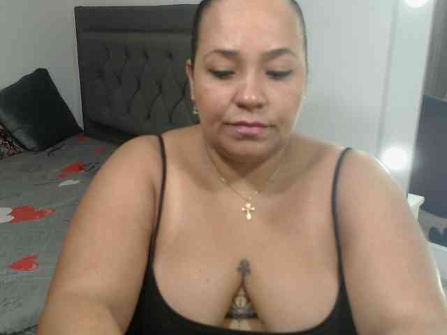 StarlettConnor webcam