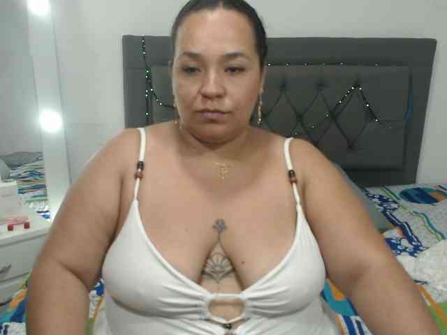 StarlettConnor webcam