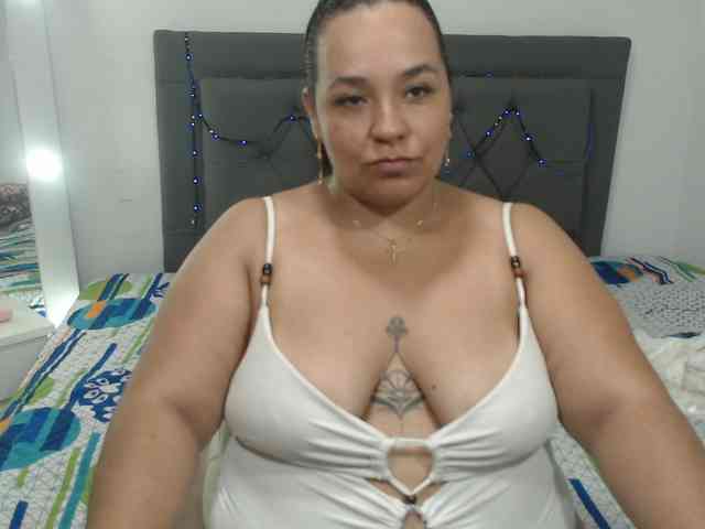 StarlettConnor webcam