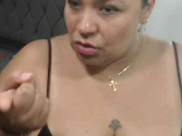 StarlettConnor webcam