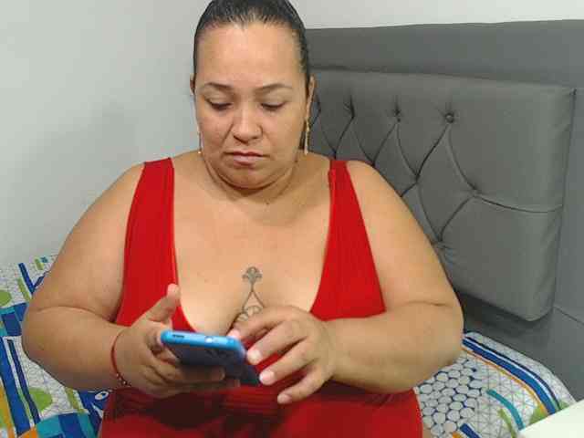 StarlettConnor webcam