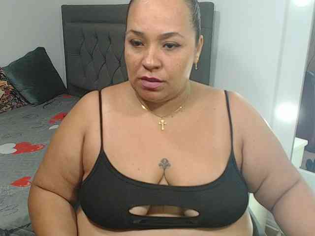 StarlettConnor webcam