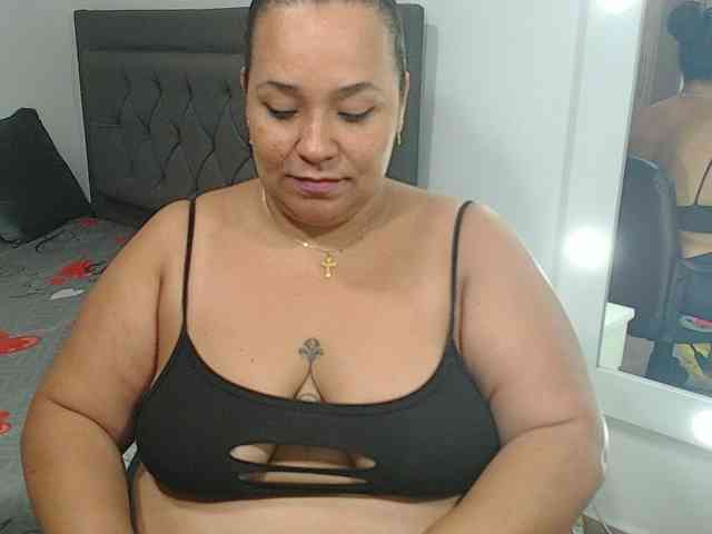 StarlettConnor webcam