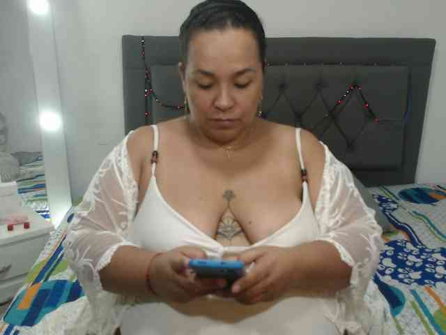 StarlettConnor webcam