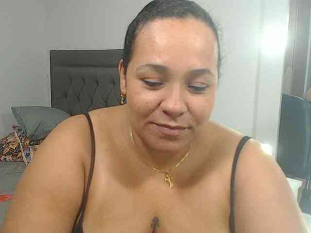 StarlettConnor webcam