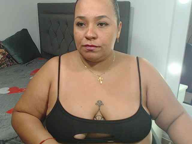 StarlettConnor webcam
