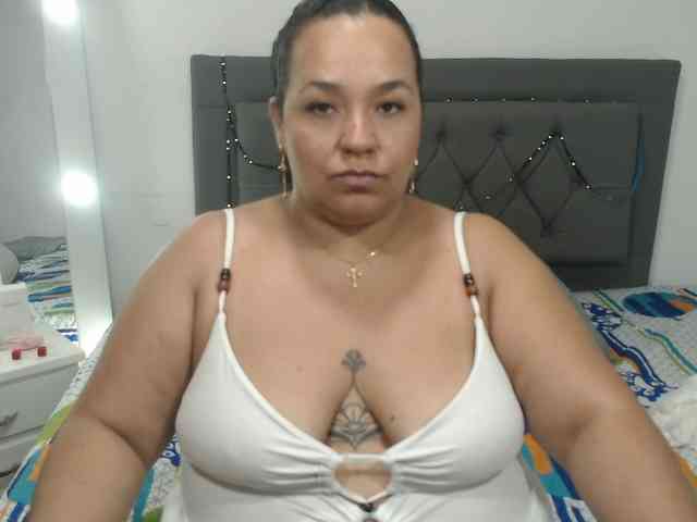 StarlettConnor webcam