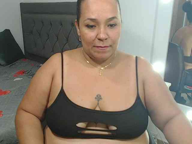 StarlettConnor webcam