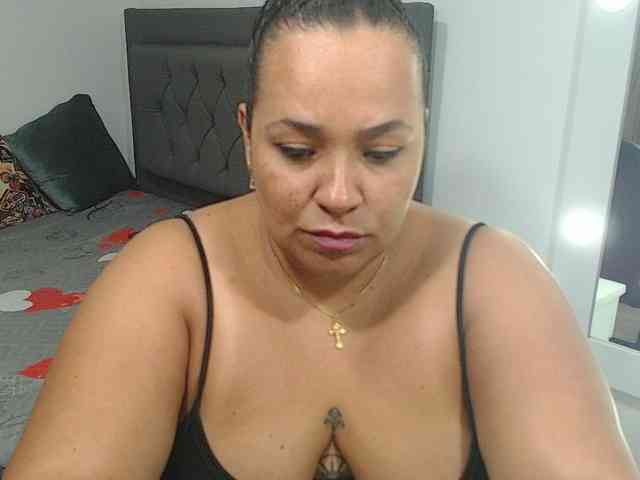 StarlettConnor webcam
