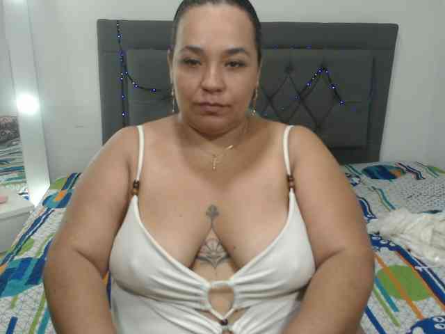 StarlettConnor webcam