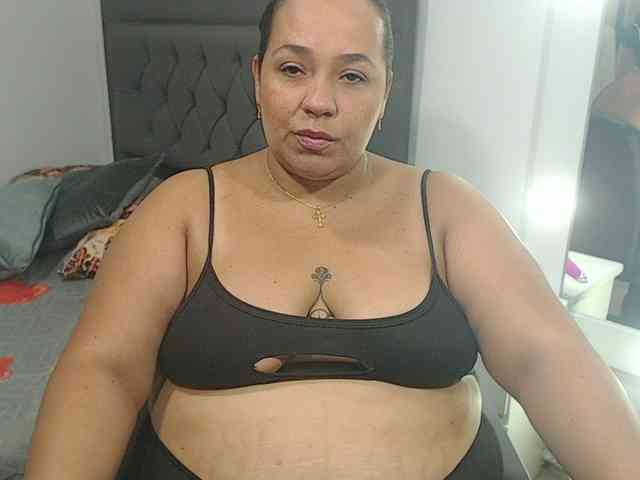StarlettConnor webcam