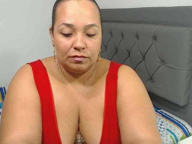 StarlettConnor webcam