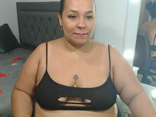 StarlettConnor webcam