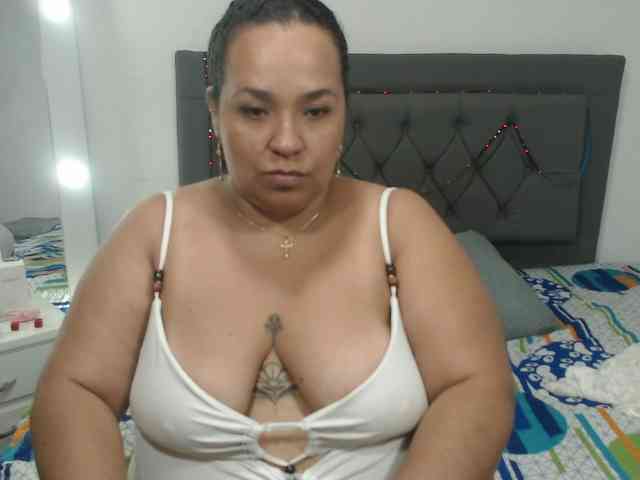 StarlettConnor webcam