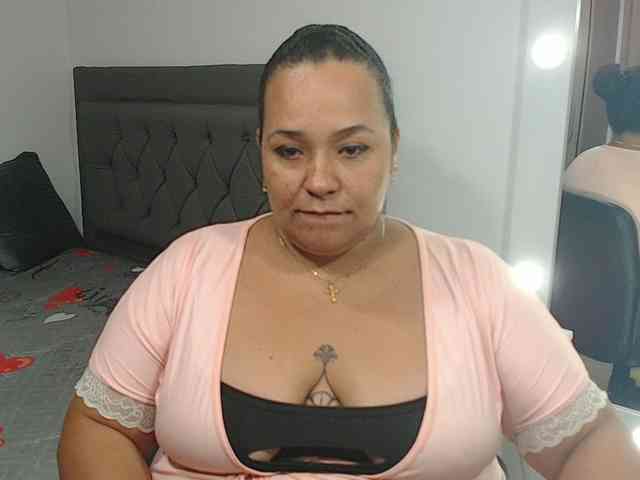 StarlettConnor webcam