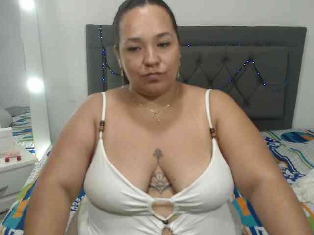 StarlettConnor webcam