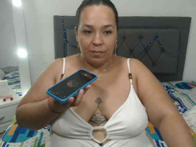 StarlettConnor webcam