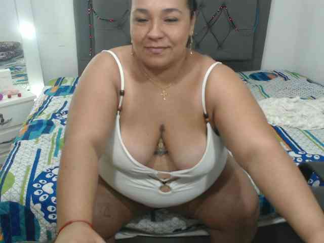 StarlettConnor webcam