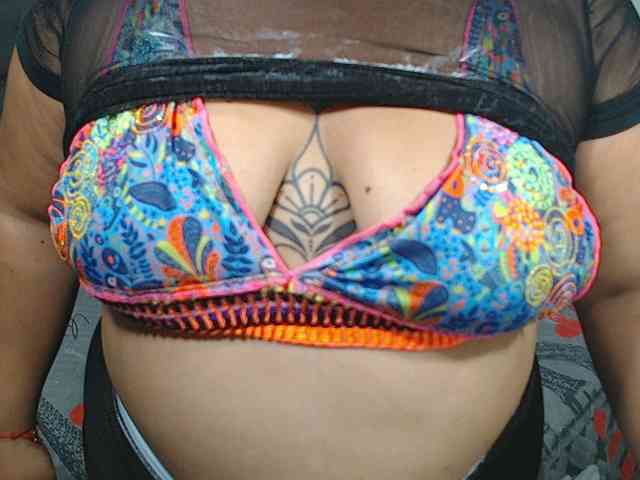 StarlettConnor webcam