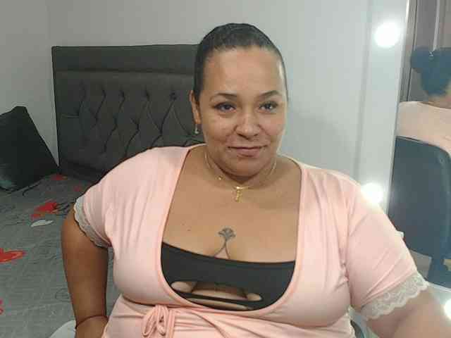 StarlettConnor webcam