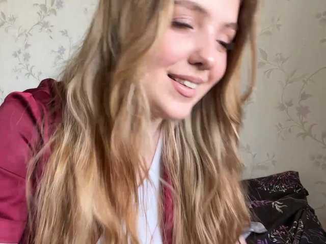 LapfulFluffX live cam