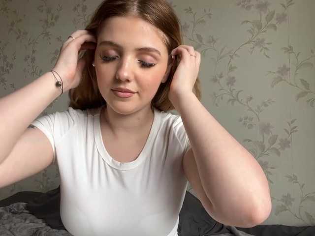 LapfulFluffX live cam