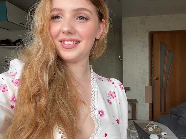 LapfulFluffX live cam