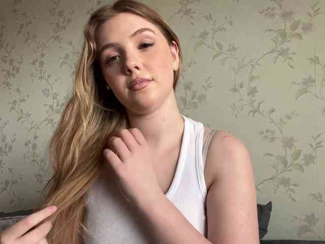 LapfulFluffX webcam