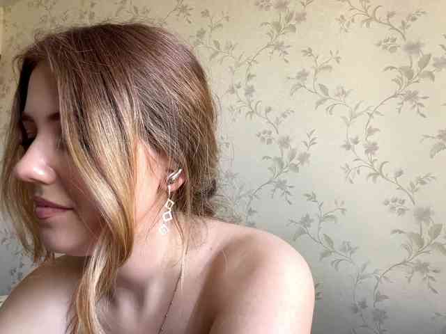 LapfulFluffX webcam