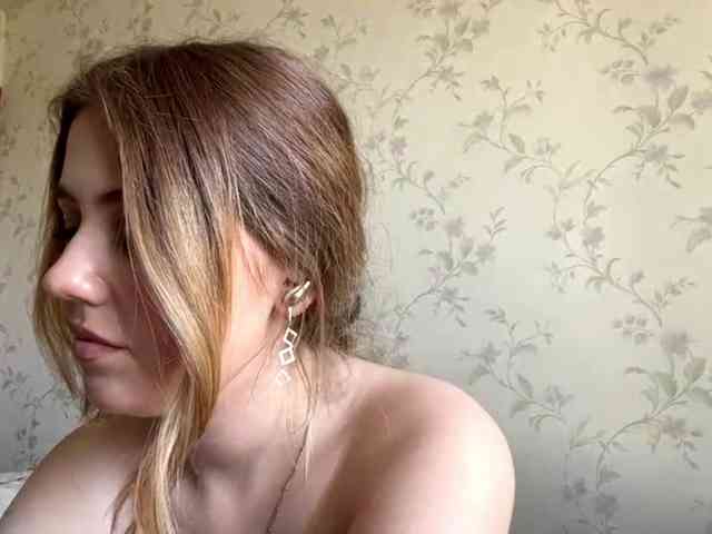 LapfulFluffX webcam