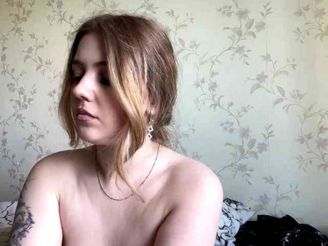 LapfulFluffX webcam